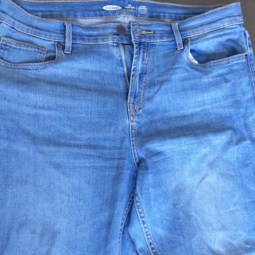 Straight ankle, power jeans